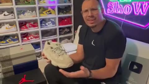 man almost cried because he got yeezys instead of jordan 😂😂😂