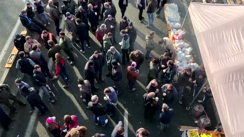 'We're escalating': Farmers aim to block highways to Paris