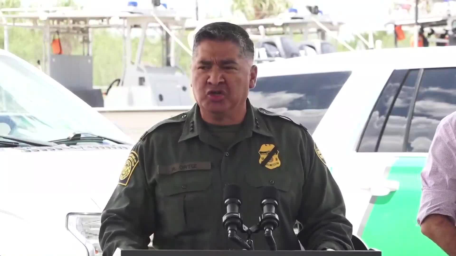 Border Patrol Chief Raul Ortiz: ‘300 to 400 Border Patrol Agents’ a Day ...