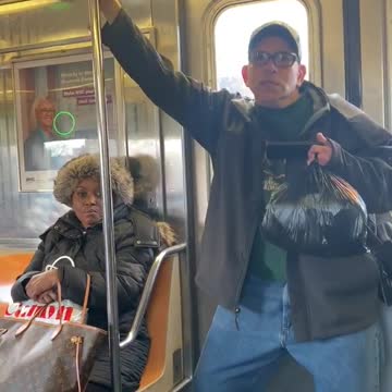 Man dances to "what do you mean" justin bieber on subway train