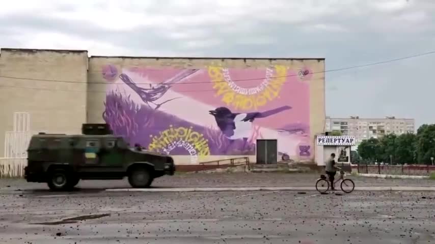 Russia strikes Kyiv for the first time in weeks