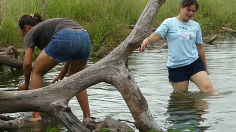 Amazing Mud Water Fishing Underground