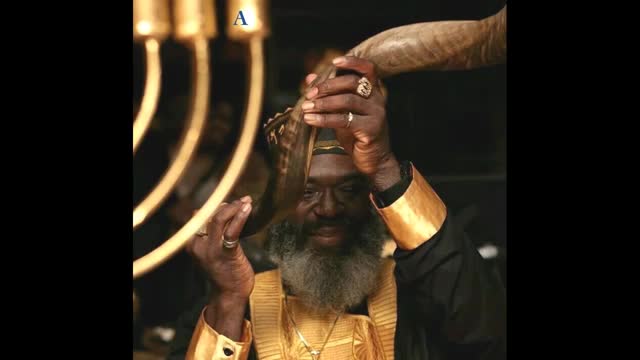 Spiritual Warfare Shofar Sounds AND Thunder EXTREMELY LOUD