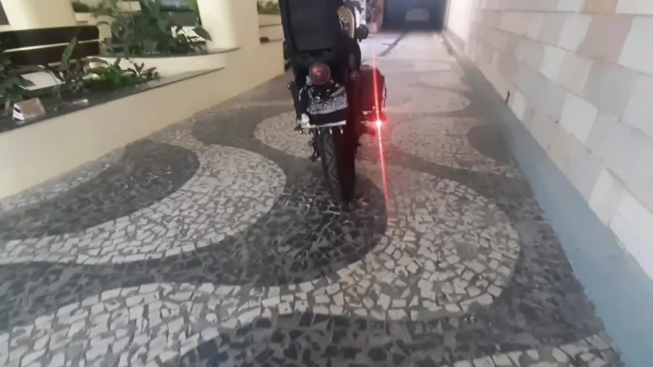 Instalação de Led 👁 de águia na Intruder 125.