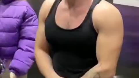 Body builder prank @