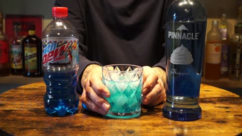 Pinnacle Whipped Vodka & Mtn Dew Summer Freeze