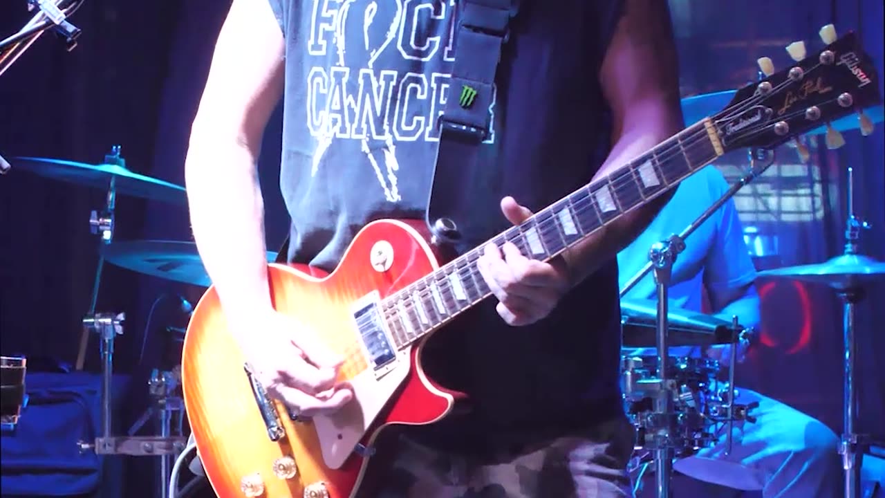Guitar Drag Race Brandon Day Vrs 2012 Gibson LP St