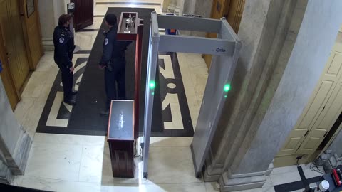 0163USCH01HouseCarriageDoor_2021-01-06_13h01min53s077ms.mp4