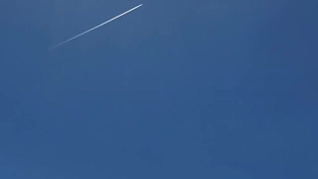 More and more chemtrails