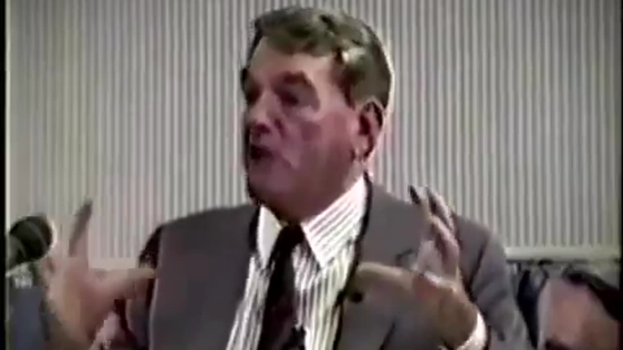 David Irving - No Corroborating Evidence of Gas Chambers