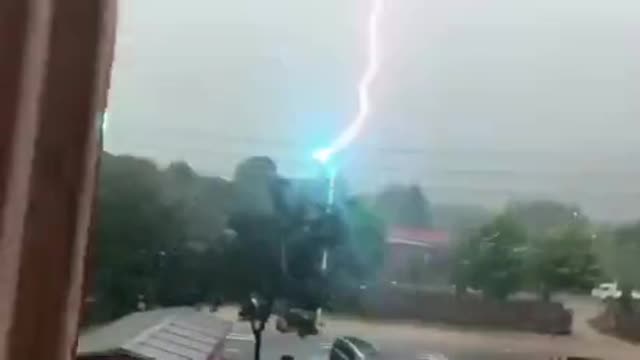 Lightning Strikes Same Street Light 11 Times