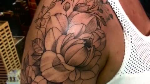 Tatuagem feminina