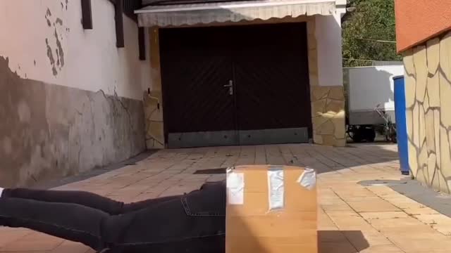 WATCH TILL END 😵😱😱|| WHAT HAPPEN IN THIS VIDEO|| BOX WITH MAN