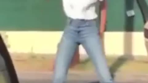 LiveLeak~ The road is not a place for dances and challenges for TikTok!