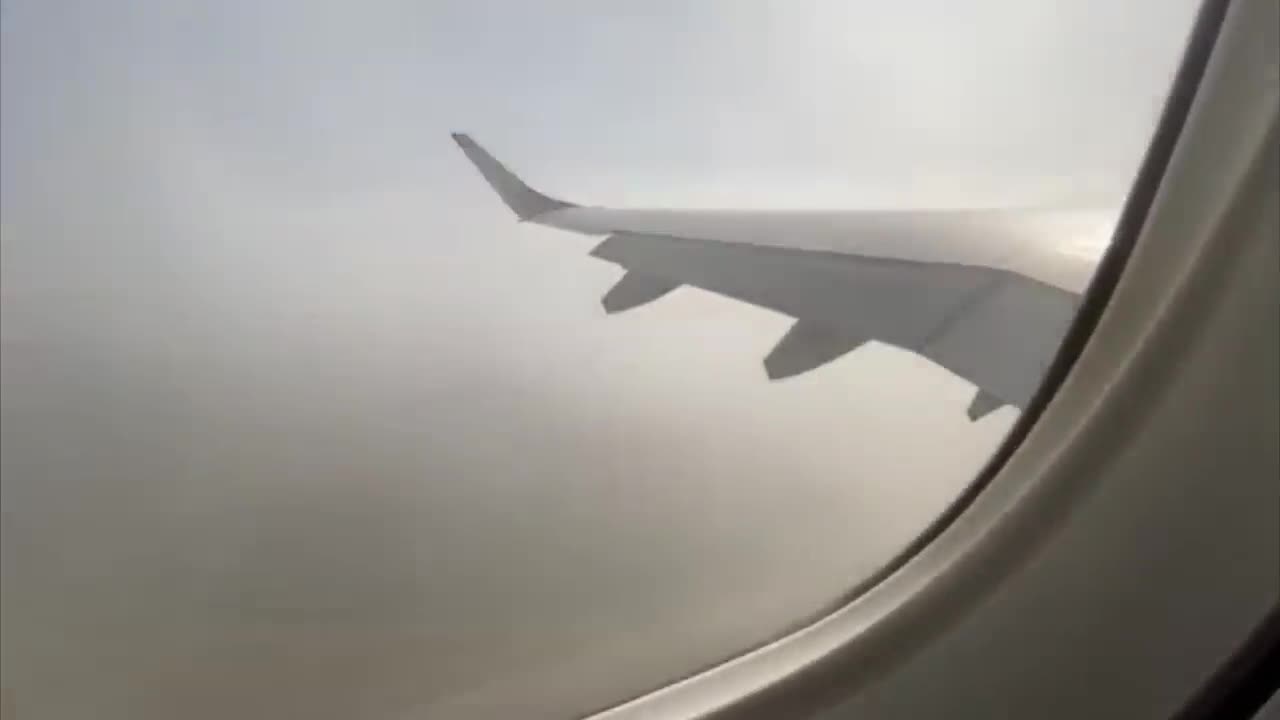 Pilot Retracts Gear Too Early