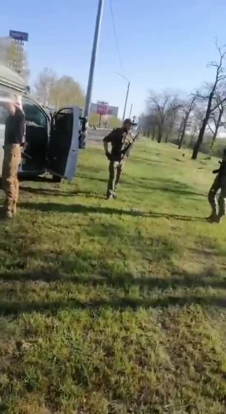 Ukraine War - Ukrainian military shoot at civilians