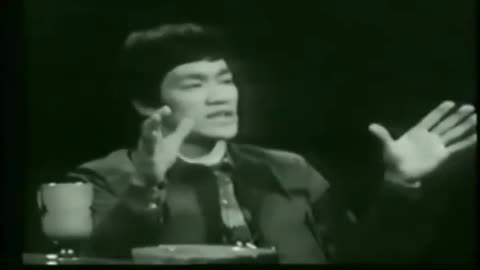 Bruce Lee: "I do not believe in styles anymore"