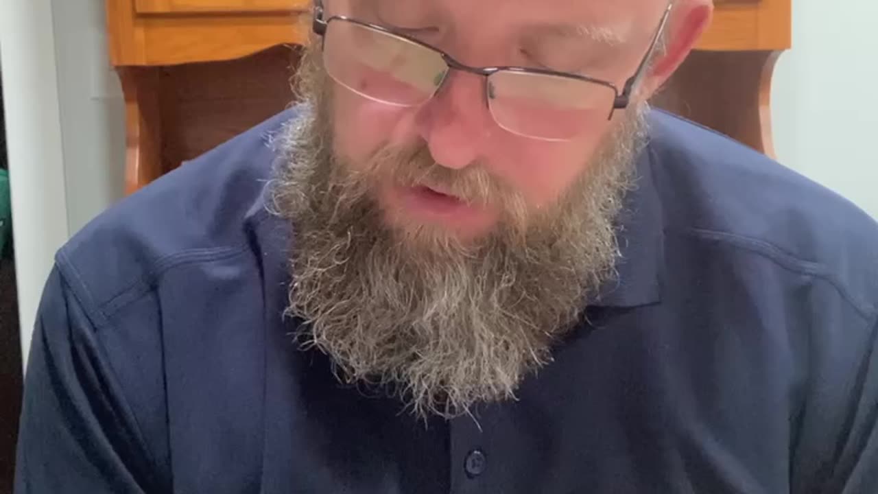(Job 33) Just a Country Boy Reading the KJV Bible