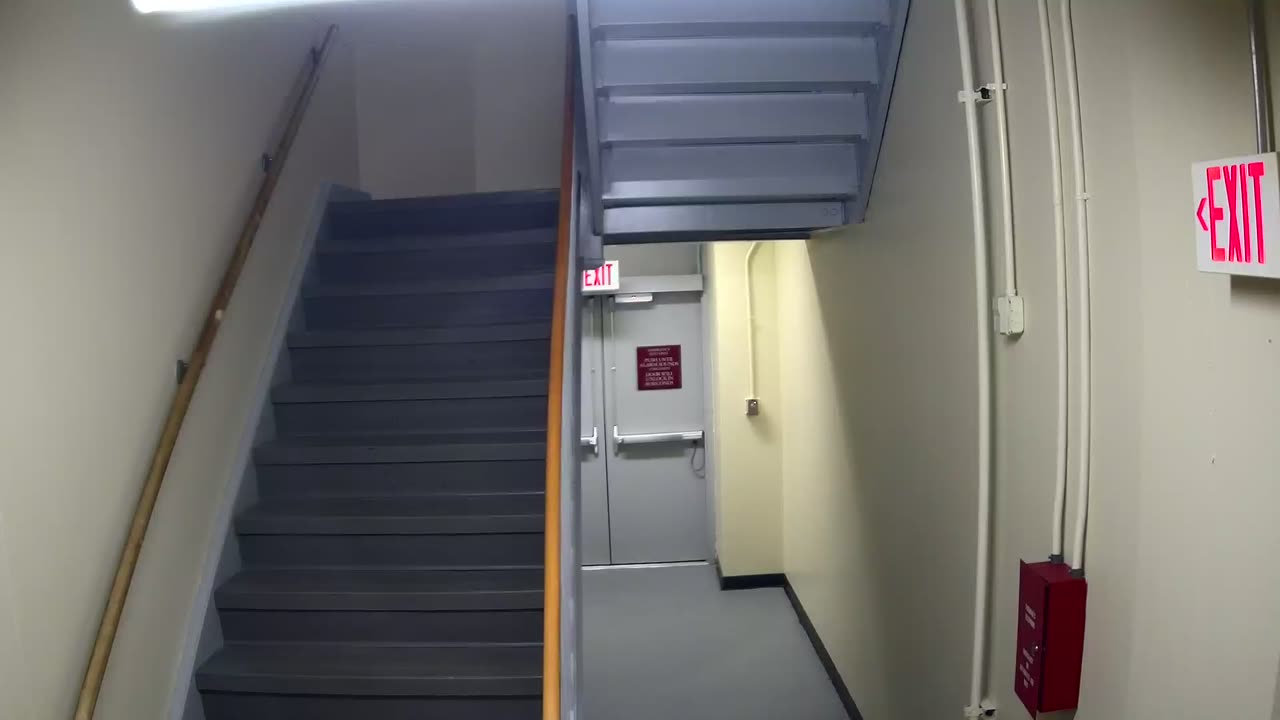 3870FHOB01Stair12_2021-01-06_01h00min00s487ms.mp4