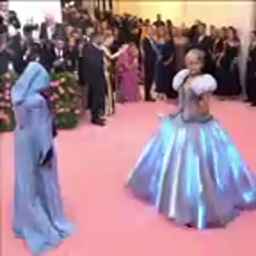 Cinderella Light up dress Transformation