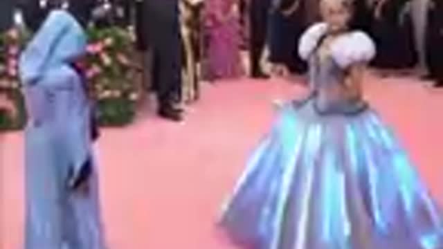 Cinderella Light up dress Transformation