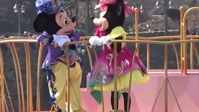 Minnie & Mikky Mouse Special Waving Hands For Kids on Moving Ship