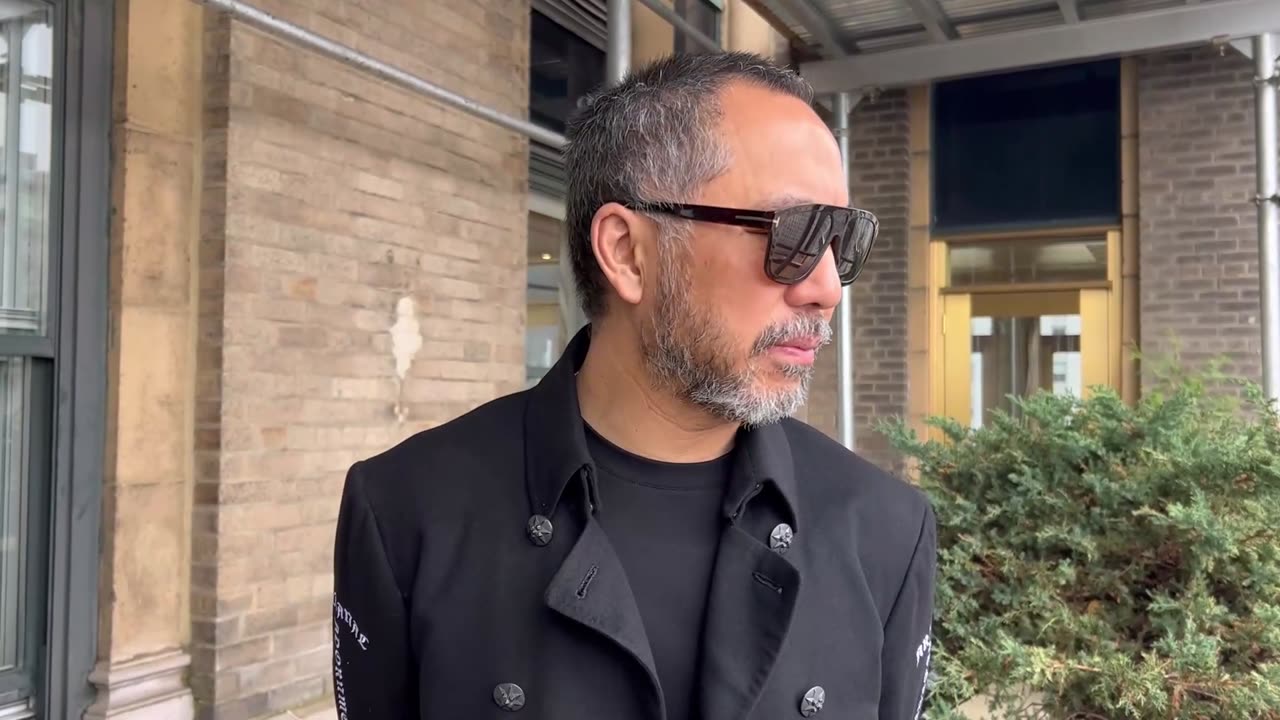 20221231文贵先生GETTR¹：尊敬的战友们好……七哥祝愿全球各地所有的兄弟姐妹们2023阳历年新年快乐🙏🙏🙏 唯有新中国联邦才能带给我们最安全、最健康、最有希望的港湾