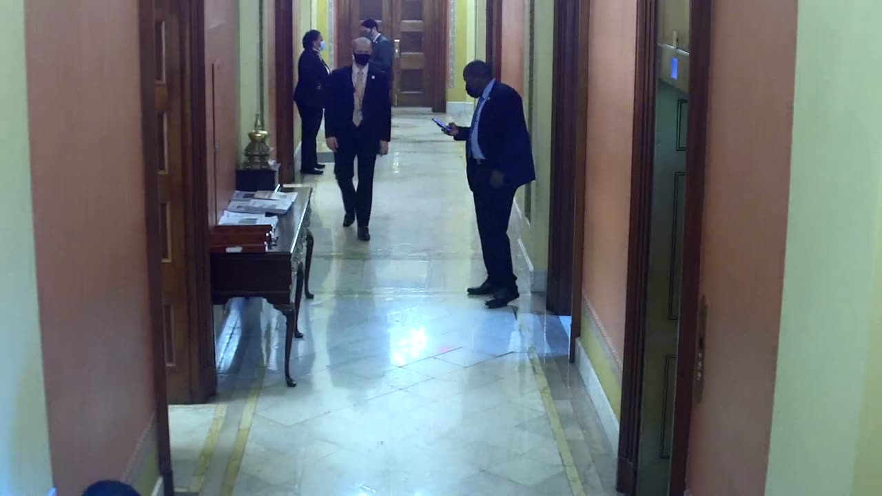0263USCH02H227Hallway_2021-01-05_16h00min01s073ms.mp4