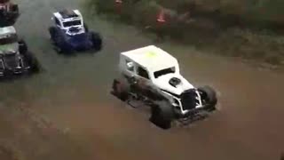 Dwarf Car racing