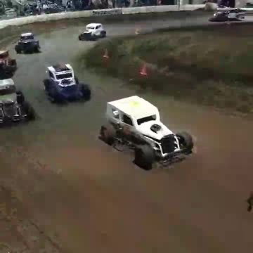 Dwarf Car racing