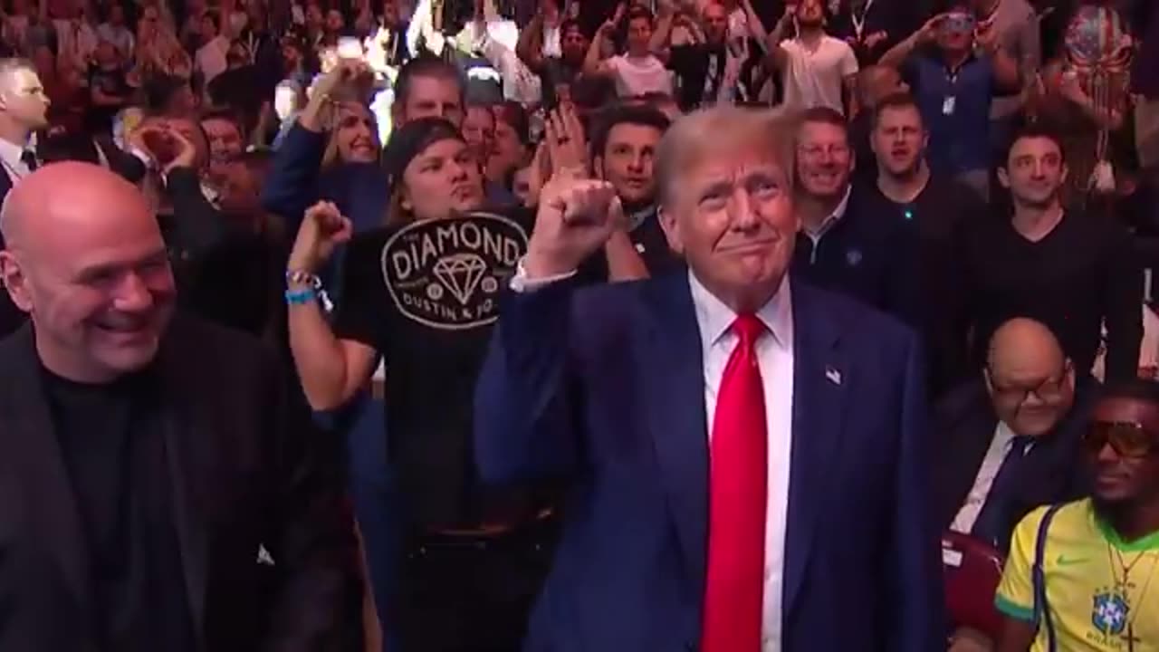 TheStormHasArrived - The crowd is going nuts for President Trump!