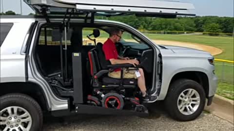 Handicap wheelchair accessible vehicle 2021