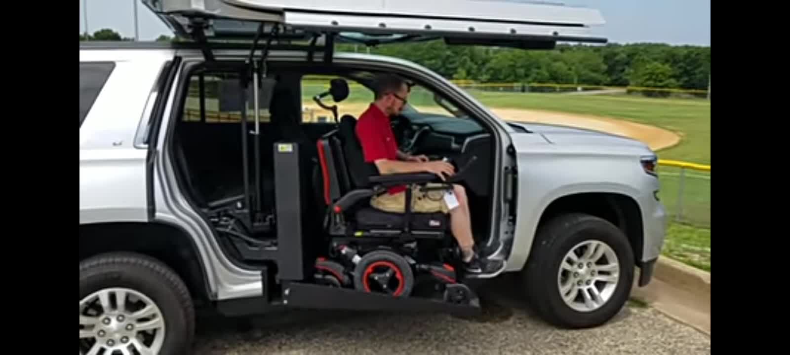 Handicap wheelchair accessible vehicle 2021