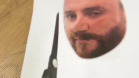 Squished halloween faces hack 🤣