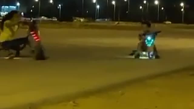الخميس الونيس