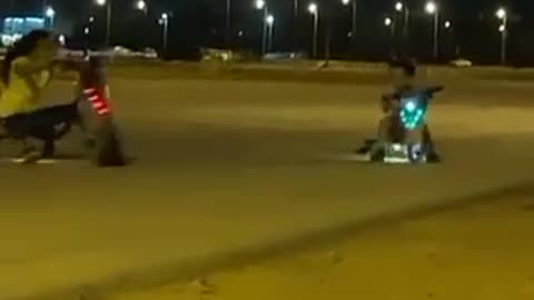 الخميس الونيس