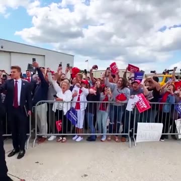 THE PEOPLE'S PRESIDENT IS BACK!!!👍🇺🇸🦅