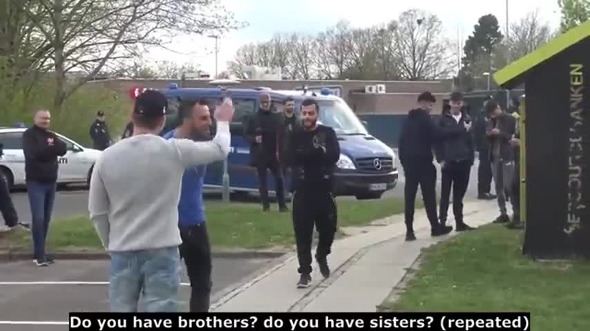 Pakistani Refugees Taunt Danish Man