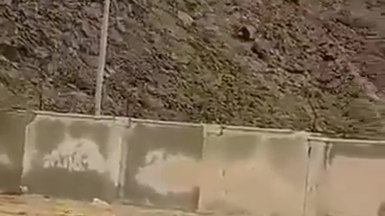 Video of pak navy helicopter crash in gwadar gwadar Pakistan..
