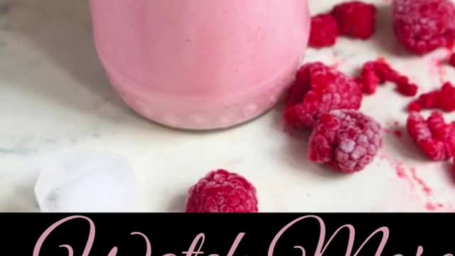 Keto RaspBerry Cheese Cake Smoothie