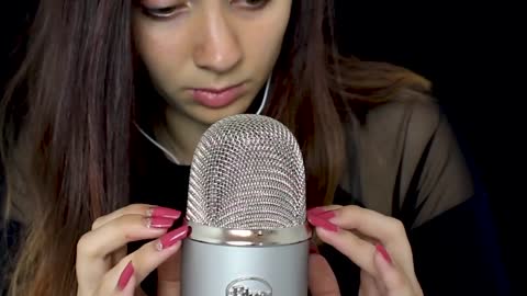 ASMR TAPPING AND SCRATCH (No Talking)