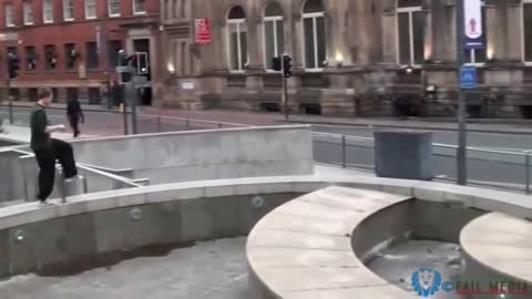 Horrible Parkour Fails compilation 2021 - Part 1