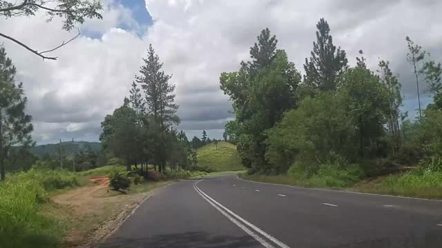 80 MAX -Driving From Nadi To Suva/FIJI