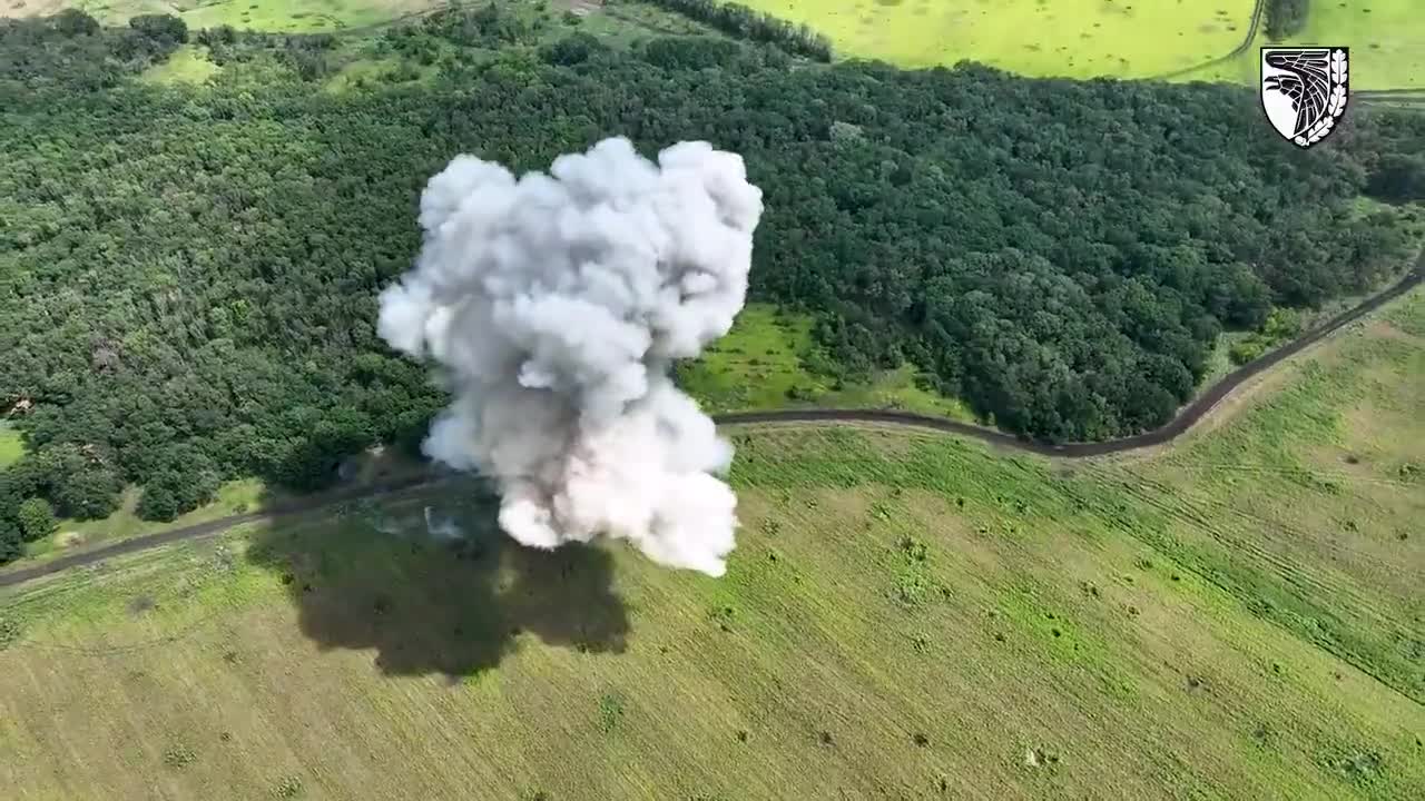 Explosion of a tank due to internal ammo detonation