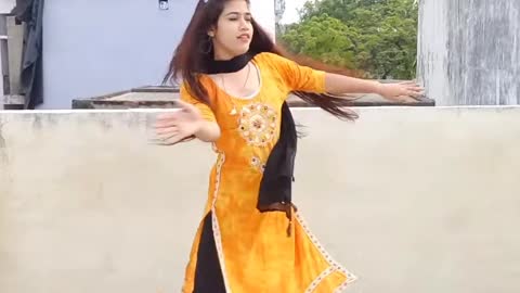 Gore tan se sarakta jaye // dance cover by // shikha patel