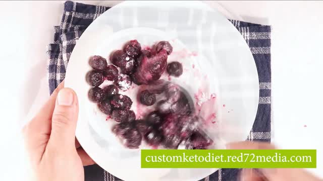 Easy Keto Diet Recipe Blueberry Cheesecake Parfait