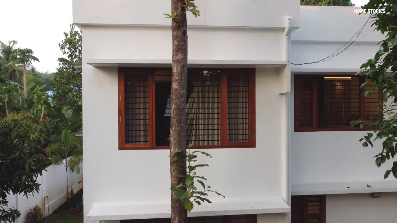 5500 Sq ft Premium Luxury Residence In Kerala - 5BHK Luxury House