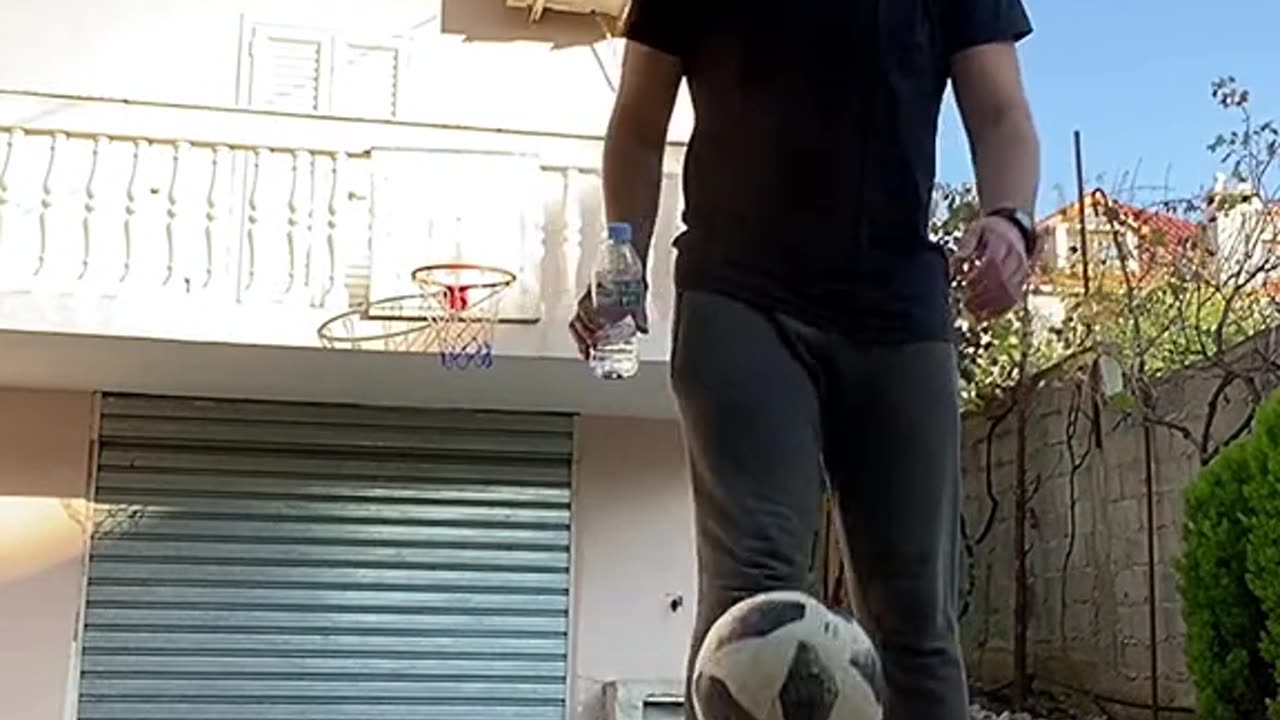 Beat 💓 🪘 💓 🪘 💓 and I am going 👏 😎 and easy