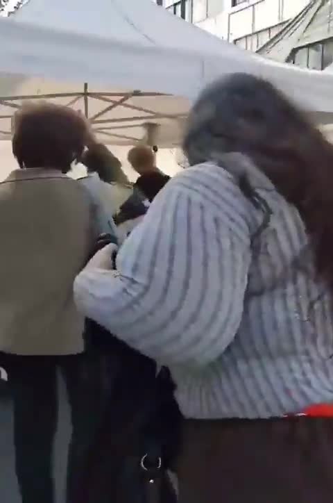 HAY GENTE PELOTUDA..... Y EL ELEFANTE ESTE... 🤦‍♂️🤦‍♂️🤦‍♂️🤦‍♂️