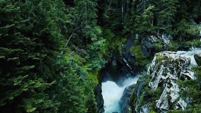 Aerial Drone Lake Waterfall Pedras Ondas Agua